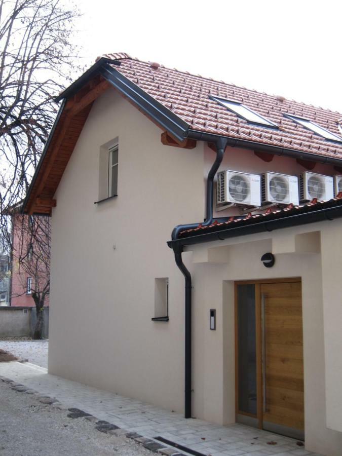 Central Apartments With Parking Λιουμπλιάνα Εξωτερικό φωτογραφία
